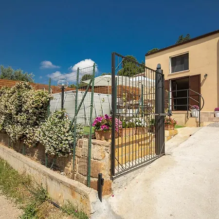 Baronessa Holiday home